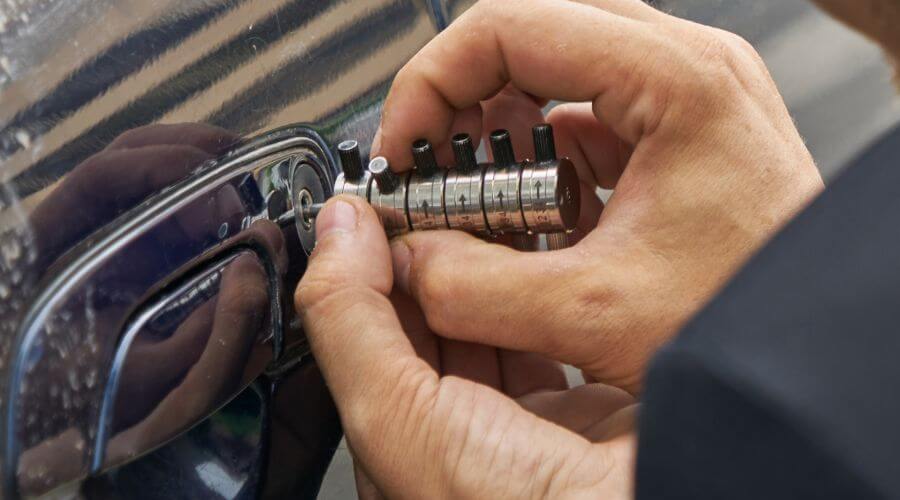 Professional New roof installation in Chatsworth, IL